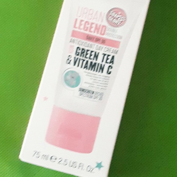 Soap & Glory Skincare Soap Glory Urban Legend Spf Day Cream Poshmark